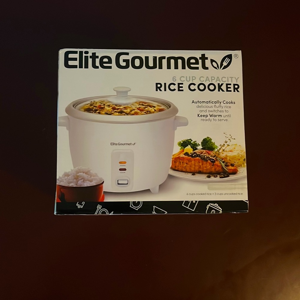 Elite Gourmet Six 6 Cup Rice Cooker. NWOT
